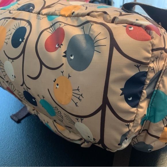 LESPORTSAC Bird Print Voyager Backpack Excellent Condition - Picture 15 of 15